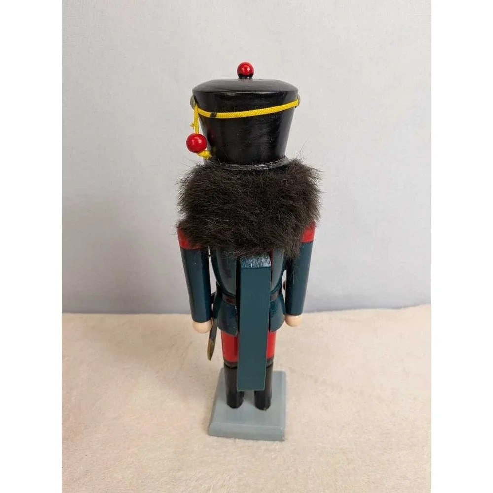 Kurt S. Adler Old‎ World Wooden Nutcracker Hand-Crafted Soldier Holiday Decor